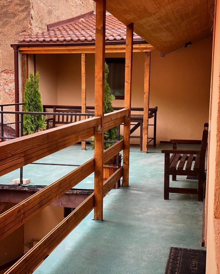 Ullysses Guest House ブラショフ エクステリア 写真